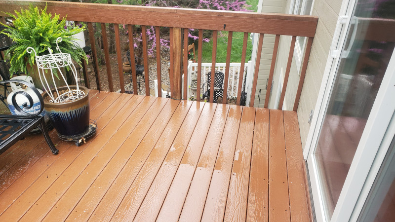 Deck Cleaning in Lawrence, Kansas
