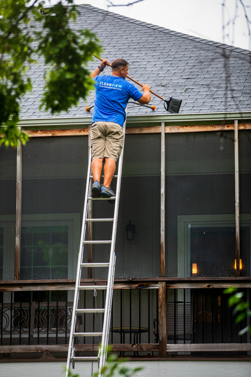 Gutter Cleaning in Lawrence, Kansas